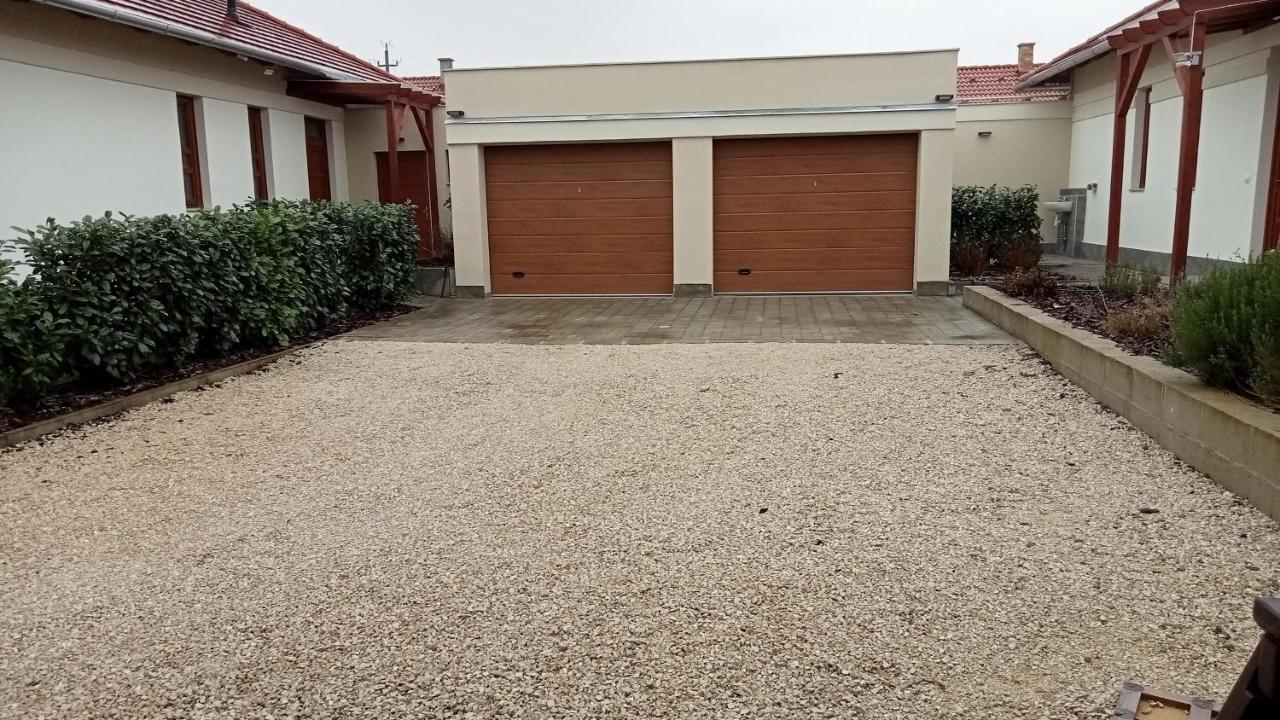 Bibic Apartman A Kapolnasnyek Exterior foto